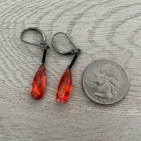 Vintage Crystal Teardrop Earrings - Picture 4 of 4